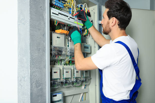Best Commercial Electrician Services  in Everson, WA